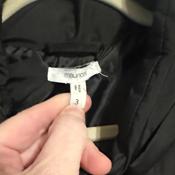 Maurices Women's Black Puffer Vest - Picture 2 of 4